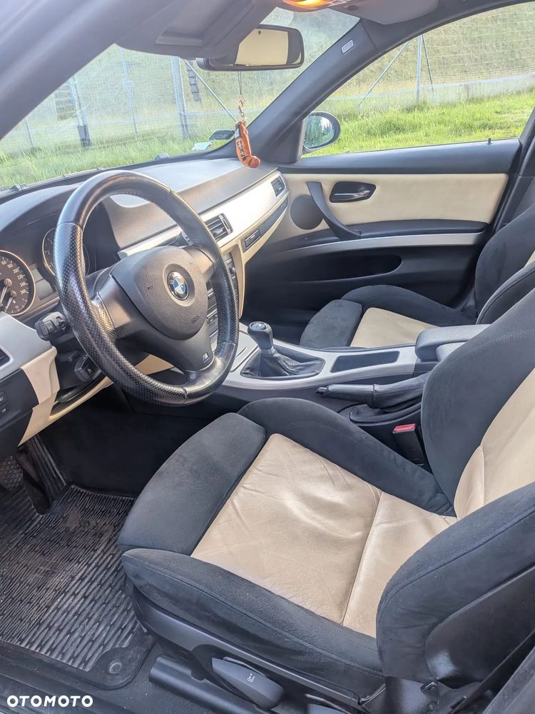 BMW Seria 3 325i - 10