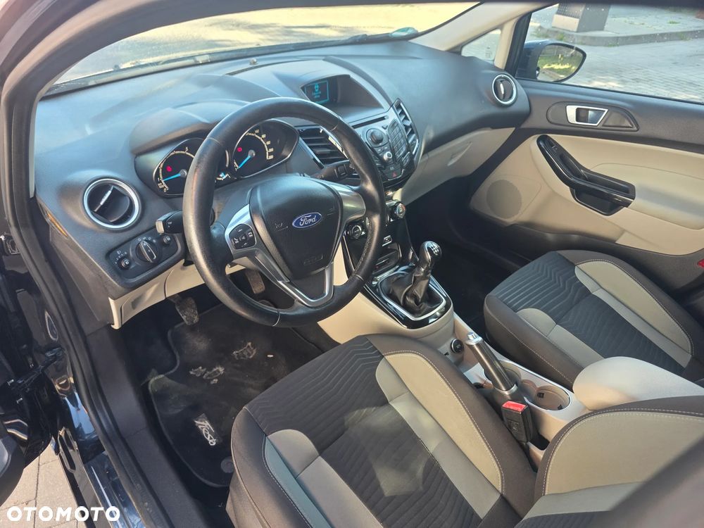 Ford Fiesta 1.0 EcoBoost Titanium - 18