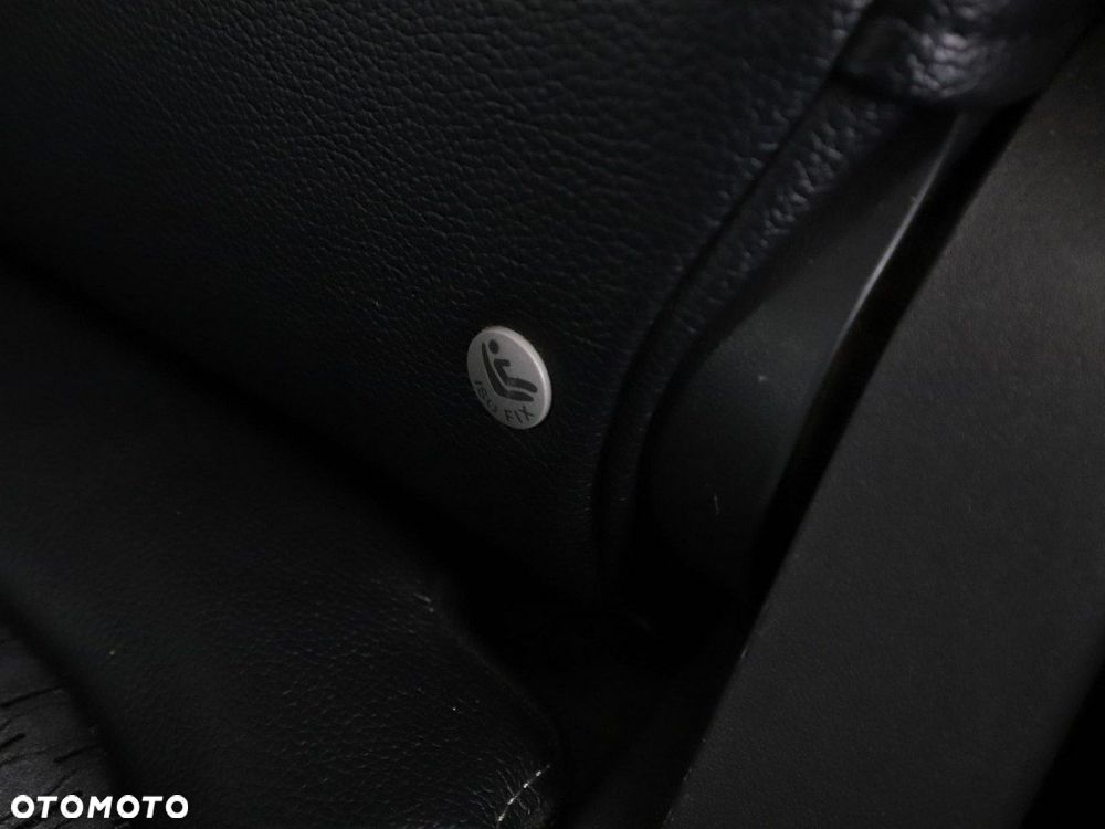 Mitsubishi Outlander - 38