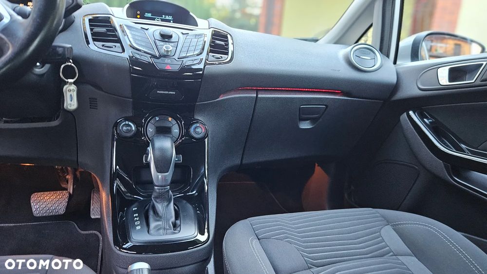 Ford Fiesta - 17