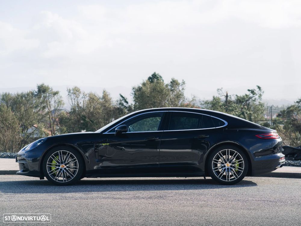 Porsche Panamera - 3