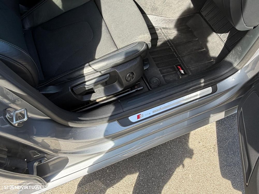 Audi A5 Sportback 2.0 TDI quattro S tronic S-line - 32