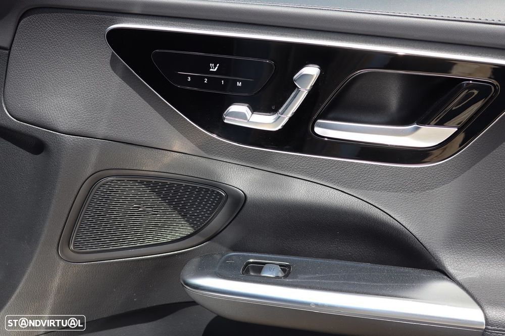 Mercedes-Benz C 300 e AMG Line - 11