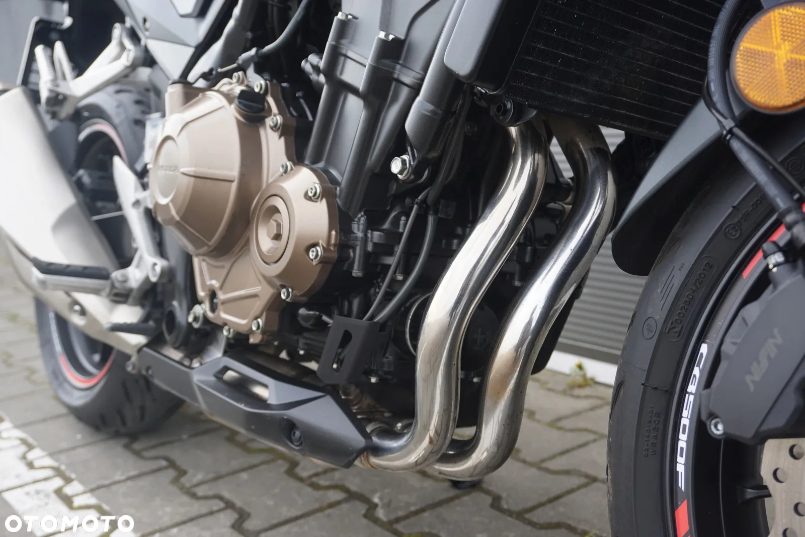 Honda CB - 10