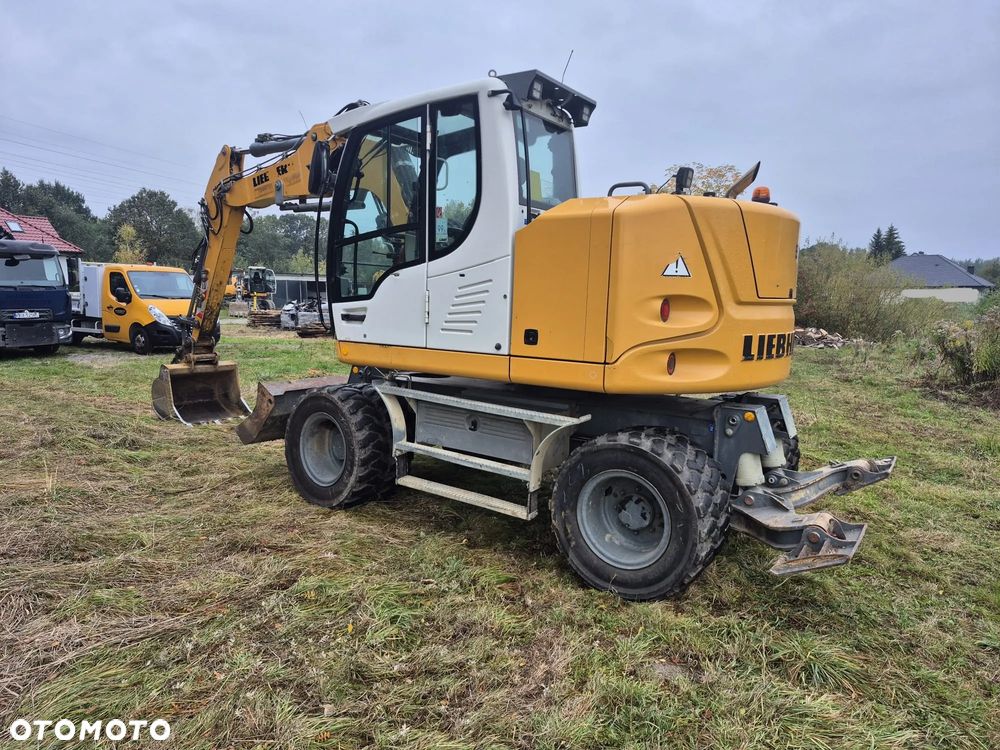 Liebherr A912 - 7