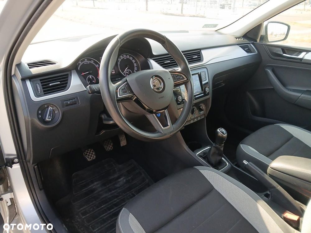 Skoda RAPID 1.0 TSI Ambition - 17