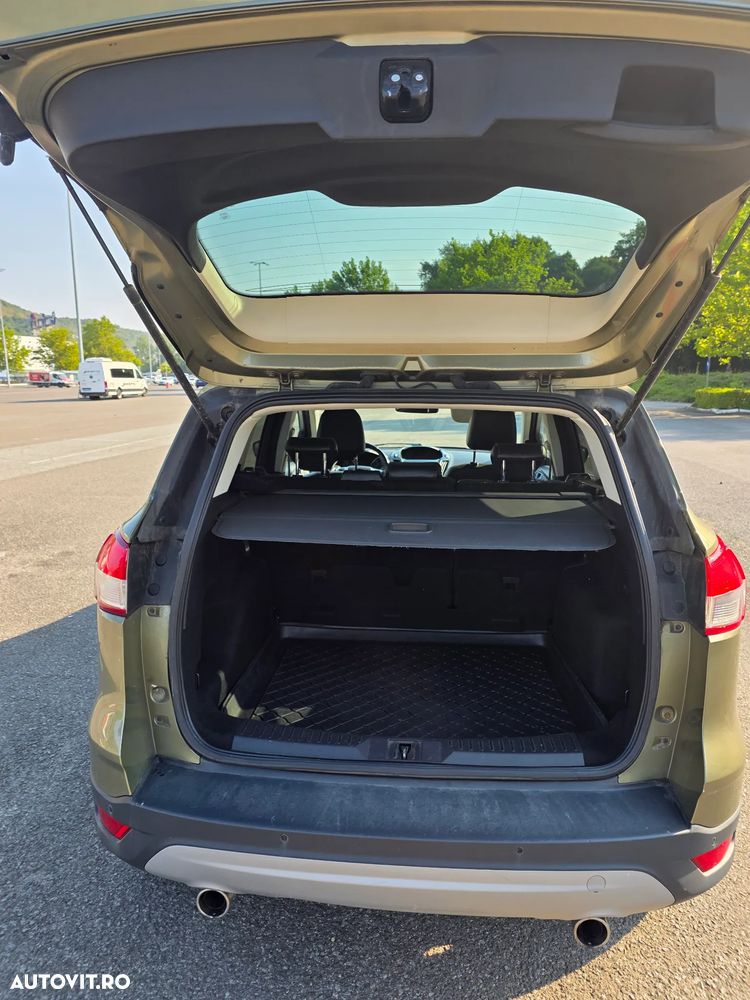 Ford Kuga 2.0 TDCi Powershift 4WD Titanium - 9