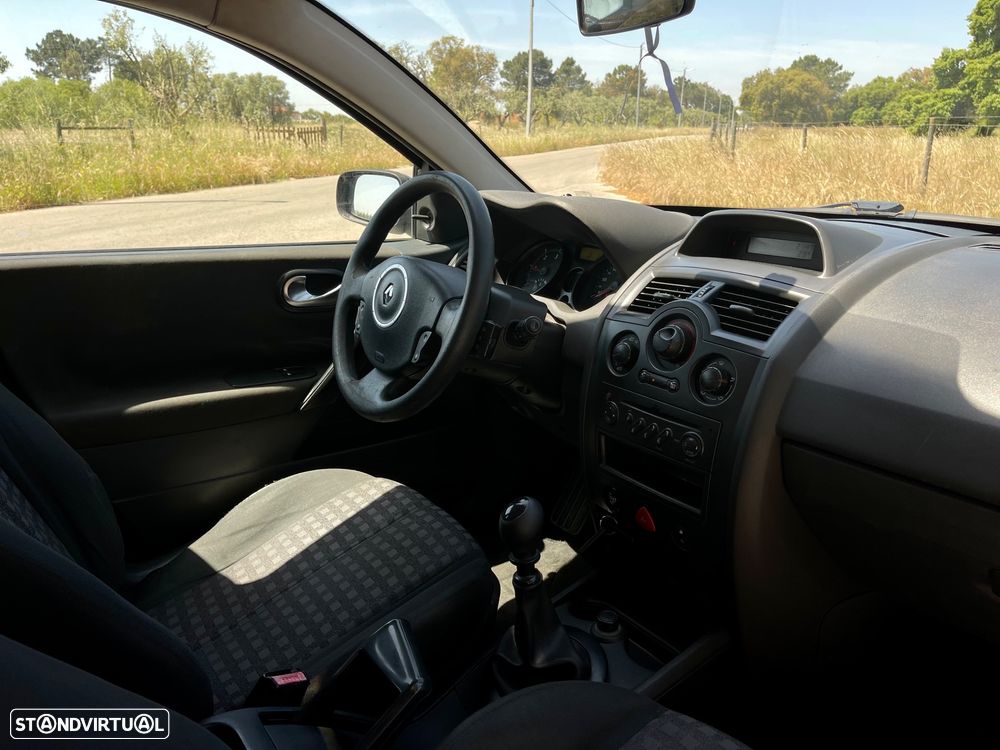 Renault Mégane 1.5 dCi Dynamique - 15