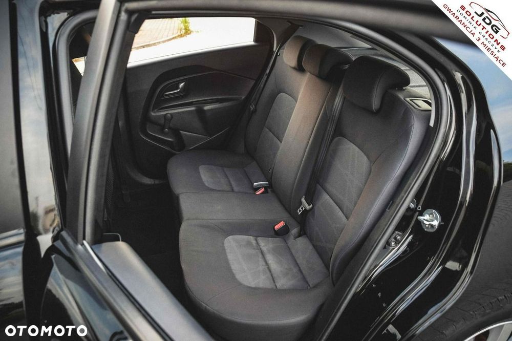 Kia Rio 1.2 Dream Team Edition - 35