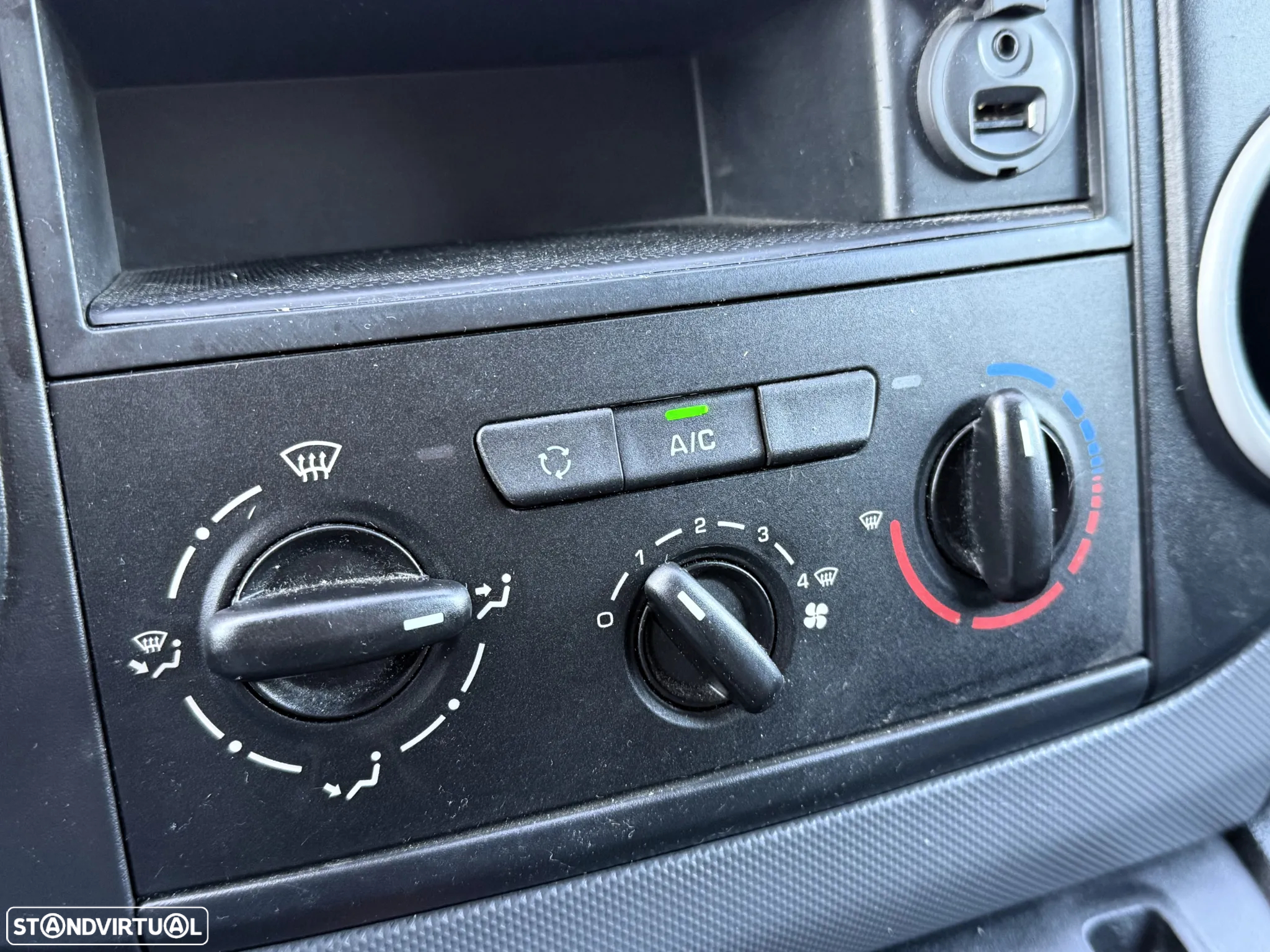 Citroën Berlingo 1.6 BlueHDi 100 Longa - 39
