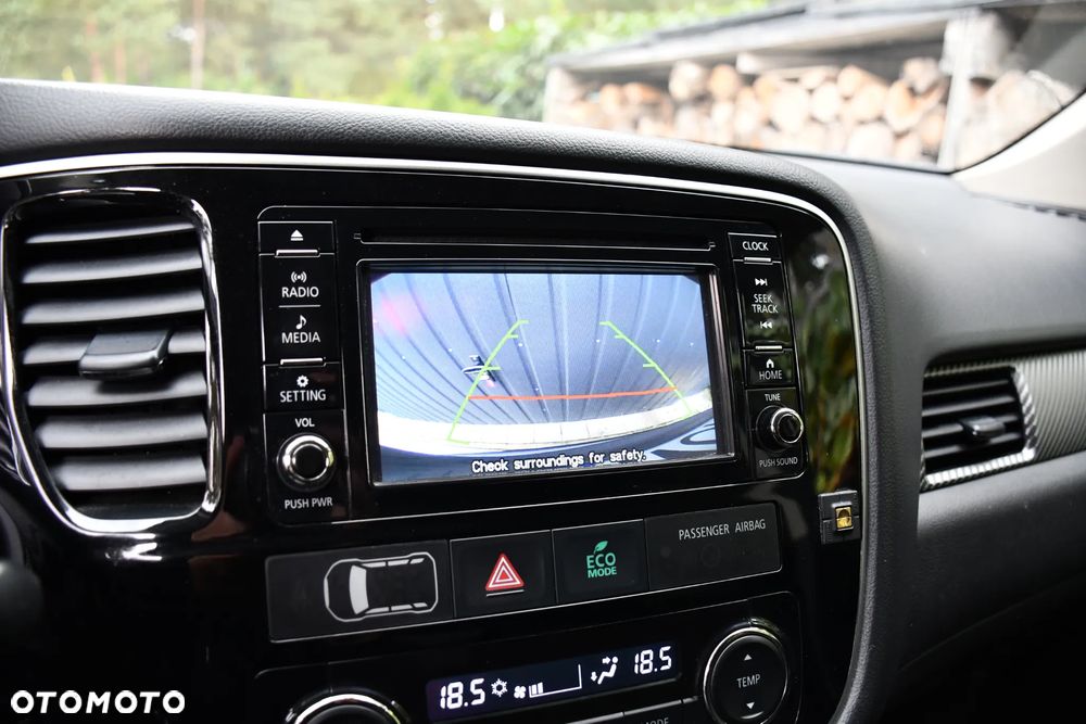Mitsubishi Outlander - 14