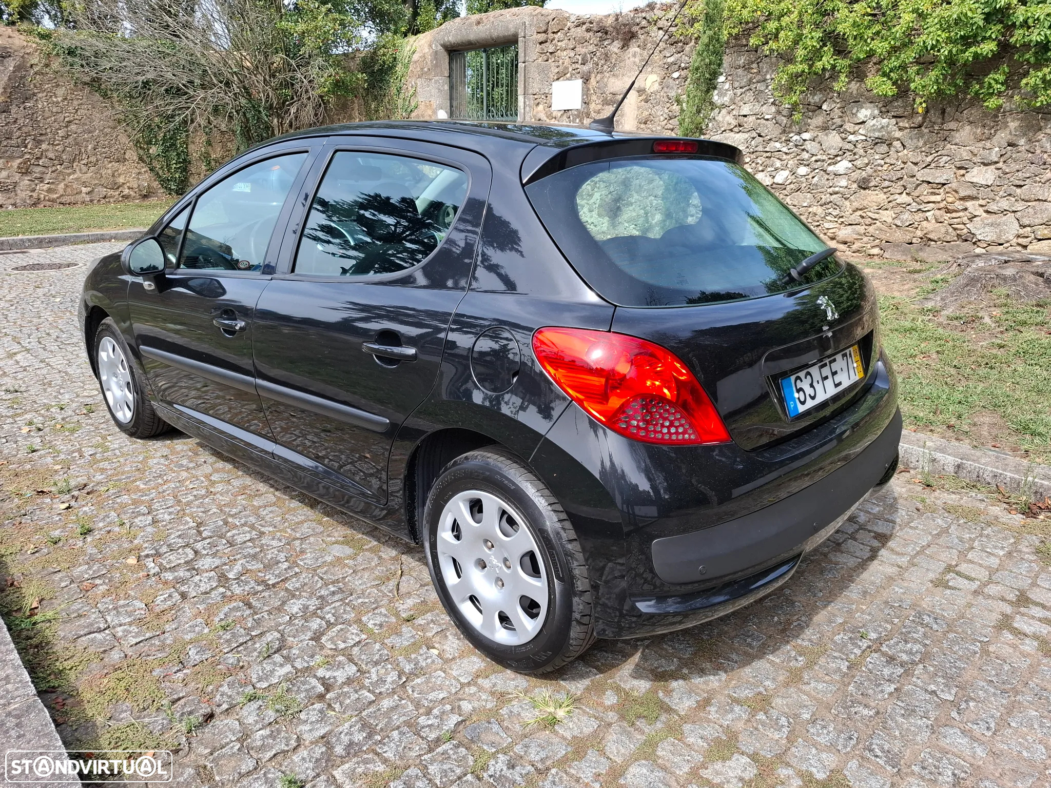 Peugeot 207 1.4 16V Trendy - 6
