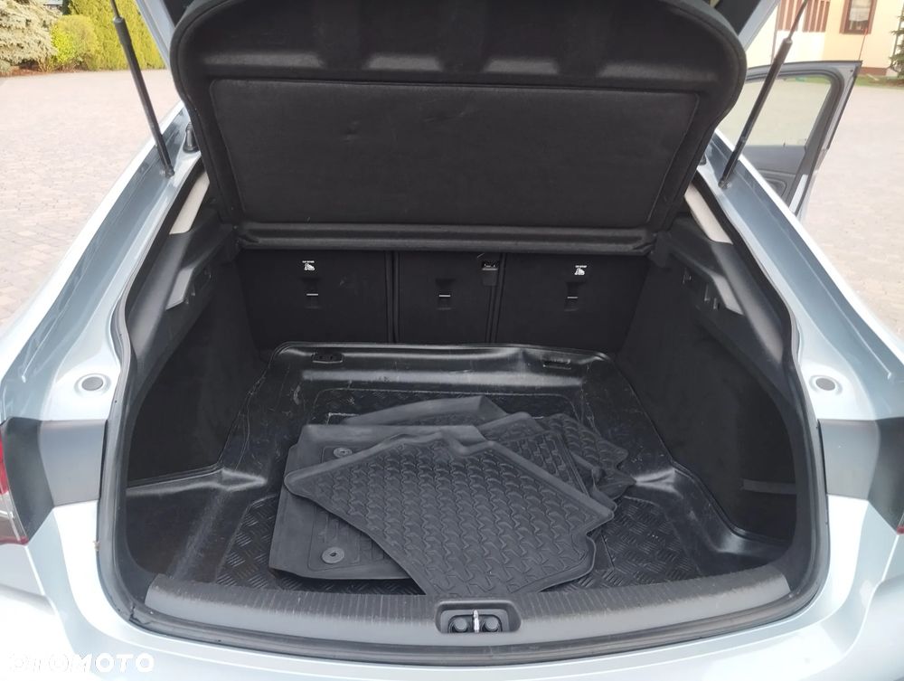 Opel Insignia 2.0 CDTI Executive S&S - 38