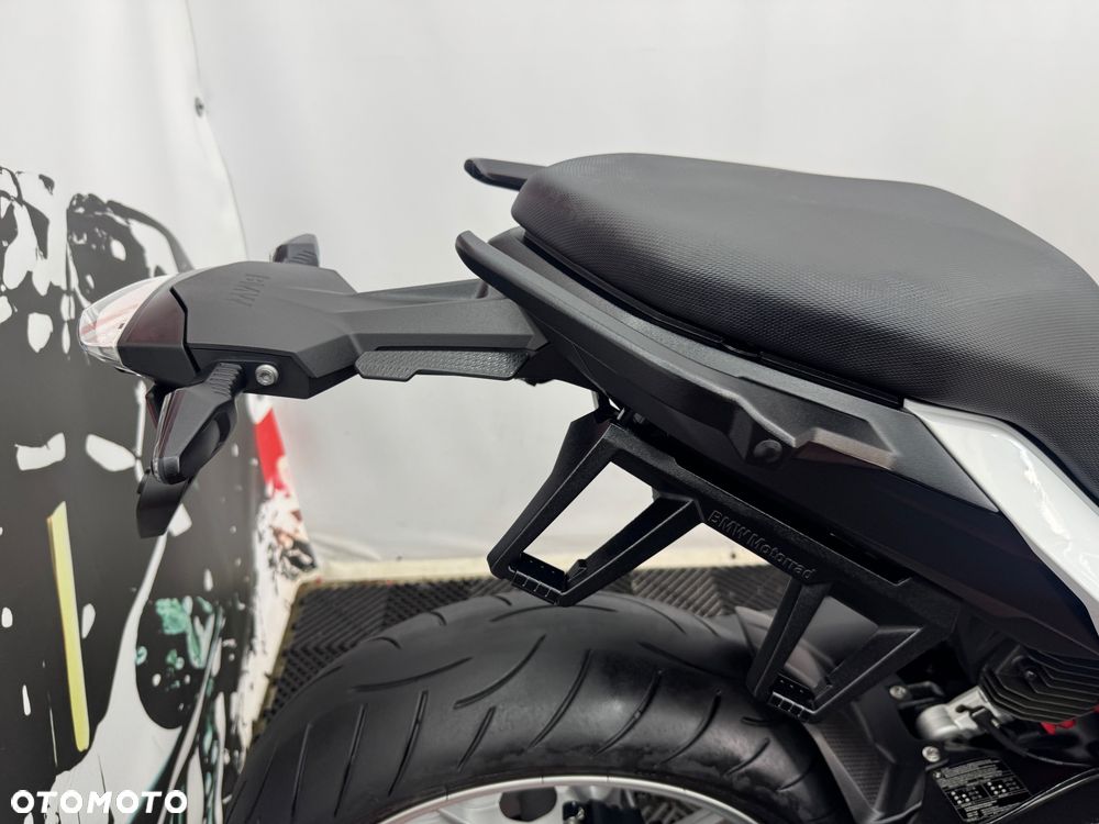 BMW XR - 28