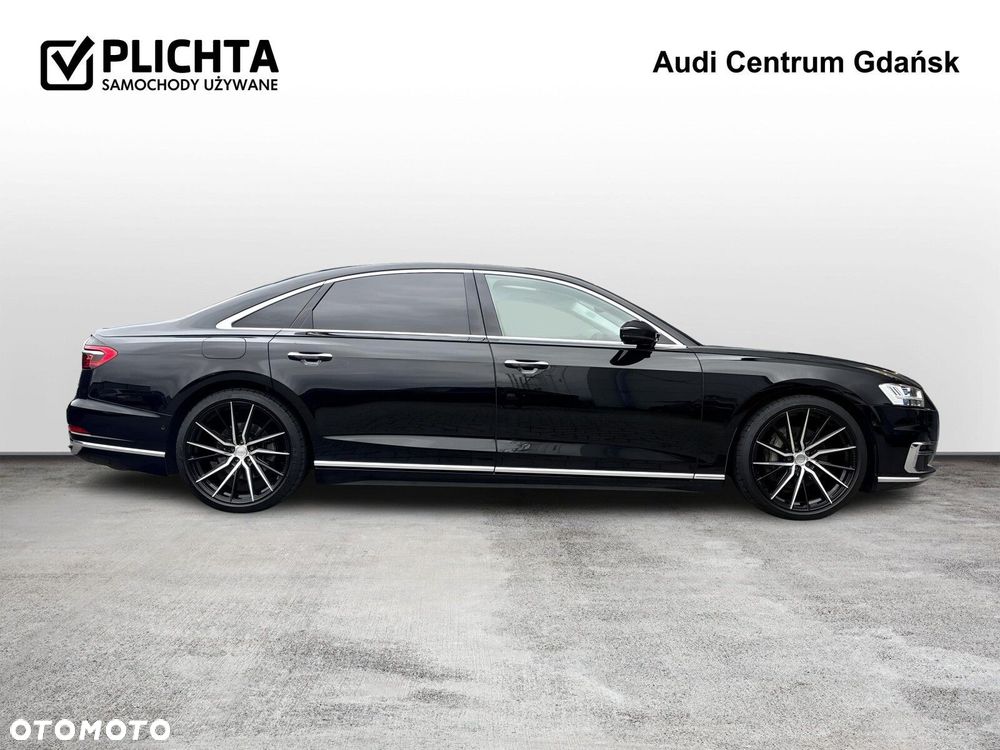 Audi A8 - 6