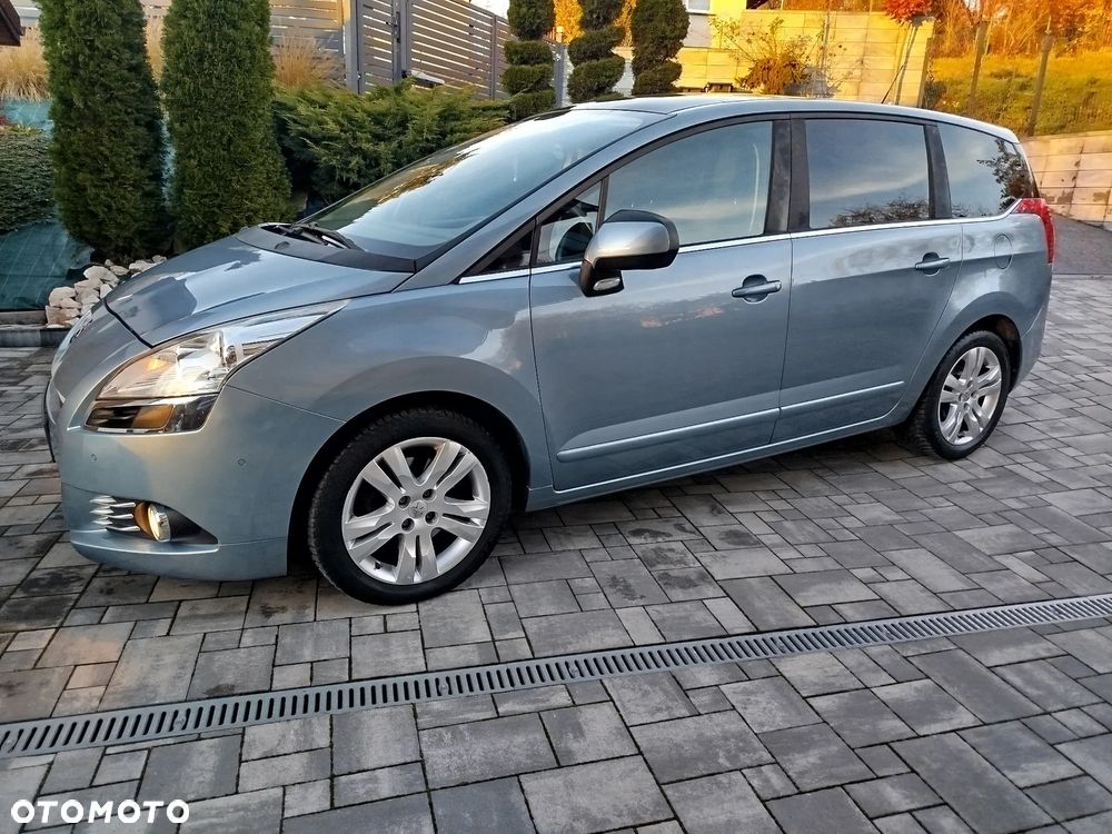 Peugeot 5008 - 3