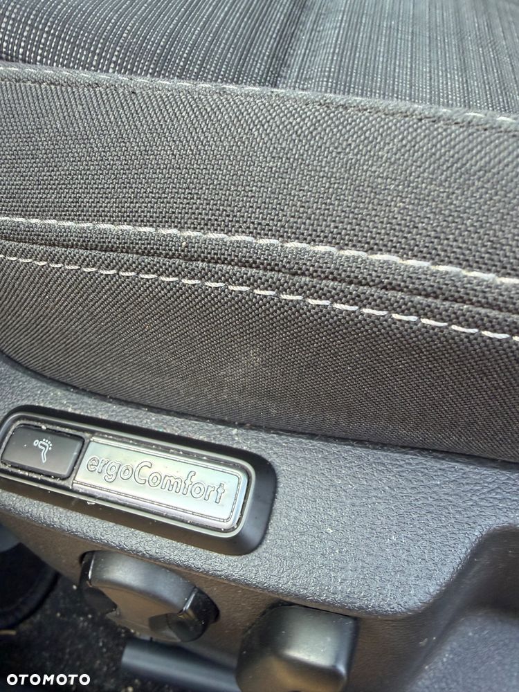 Volkswagen Passat - 9