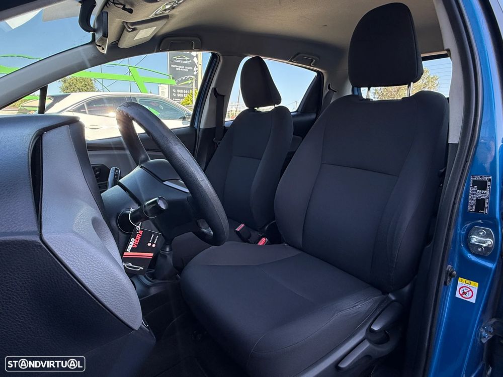 Toyota Yaris 1.0 VVT-i - 12