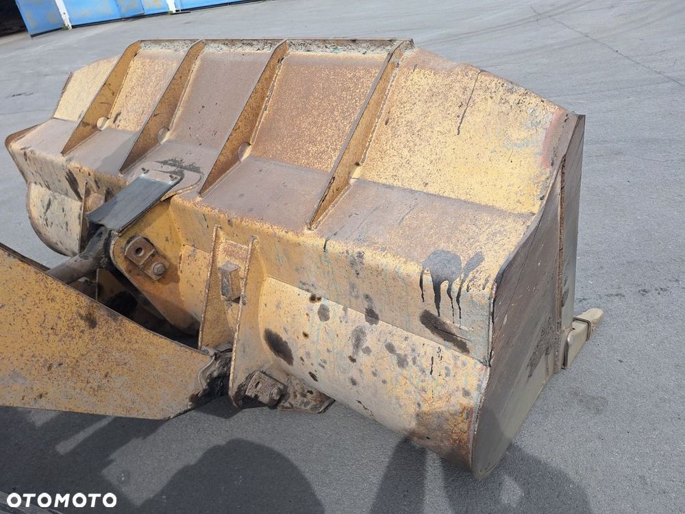 CAST 928 F 4X4 - 35