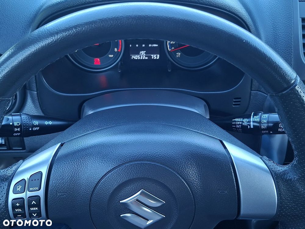 Suzuki SX4 - 24