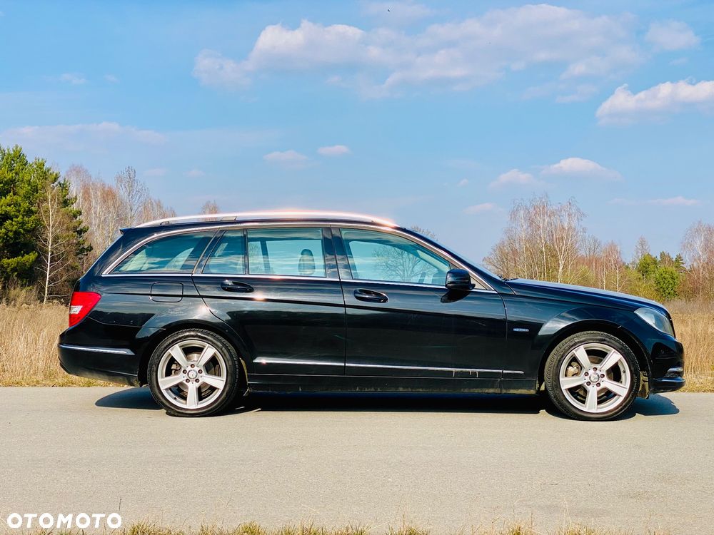 Mercedes-Benz Klasa C 180 CGI Automatik BlueEFFICIENCY Avantgarde - 12
