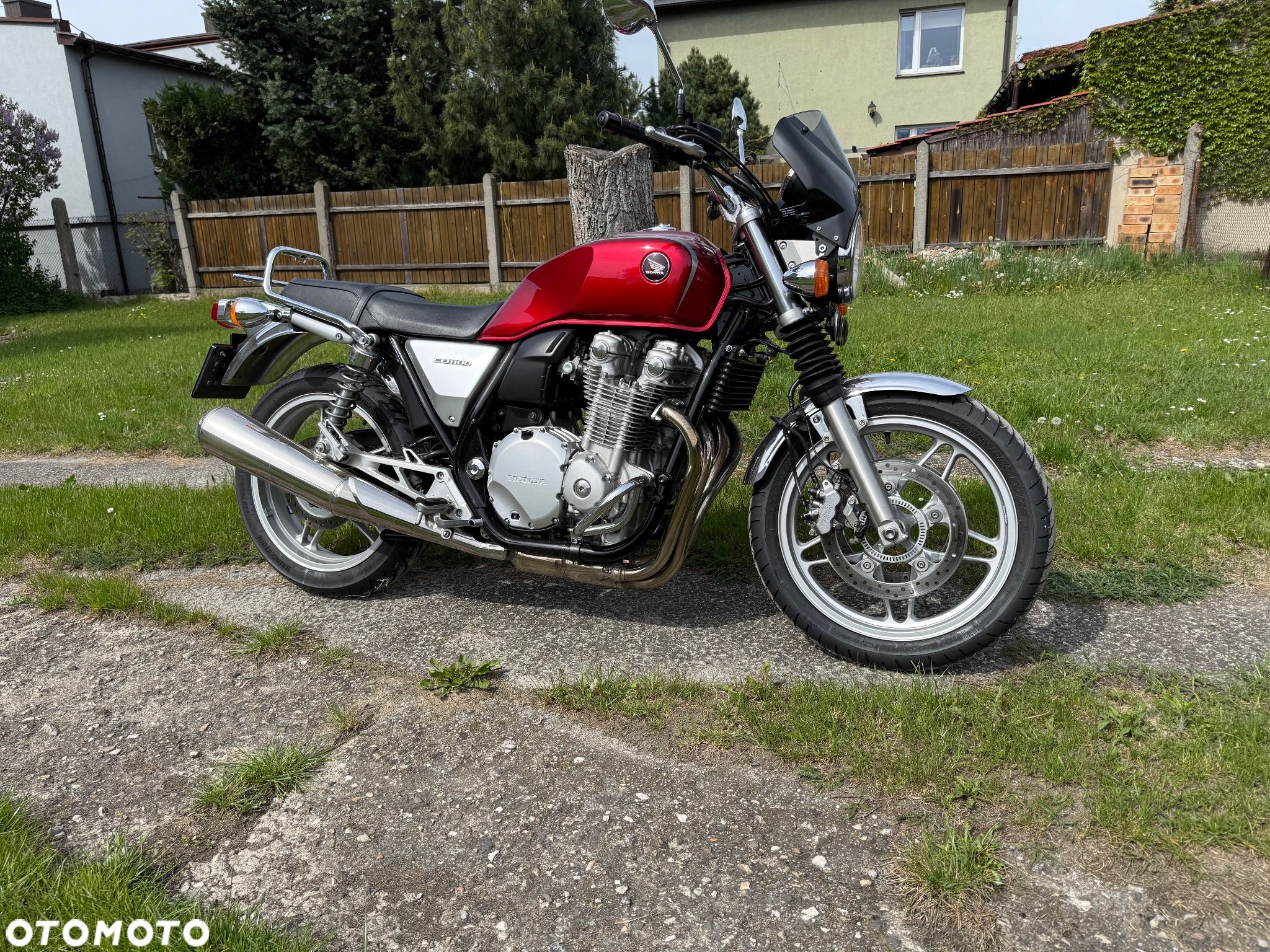 Honda CB - 1