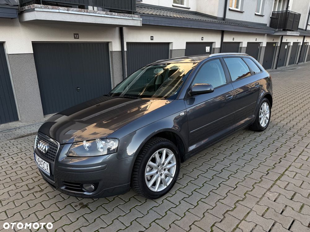 Audi A3 Sportback - 2