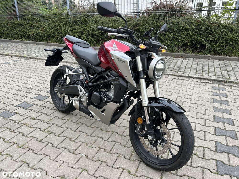 Honda CB - 1