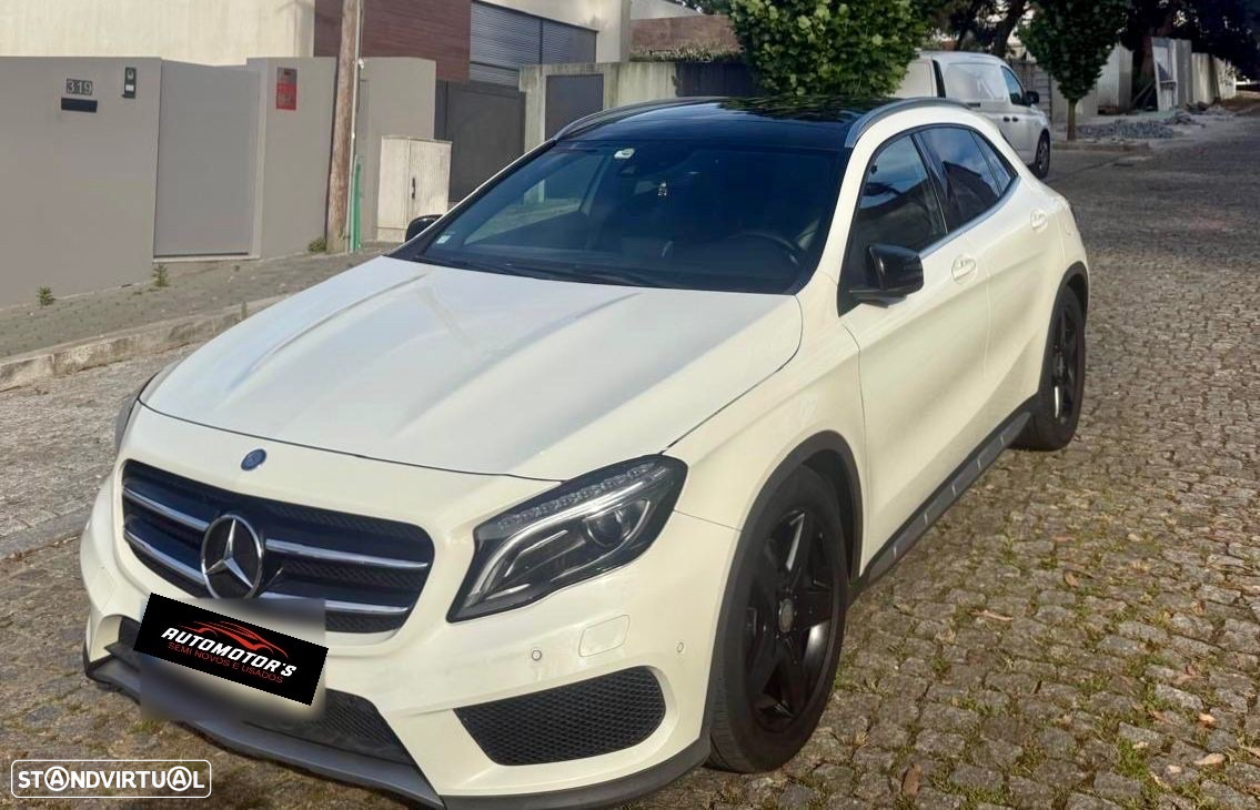 Mercedes-Benz GLA 220 CDi AMG Line 4-Matic - 3