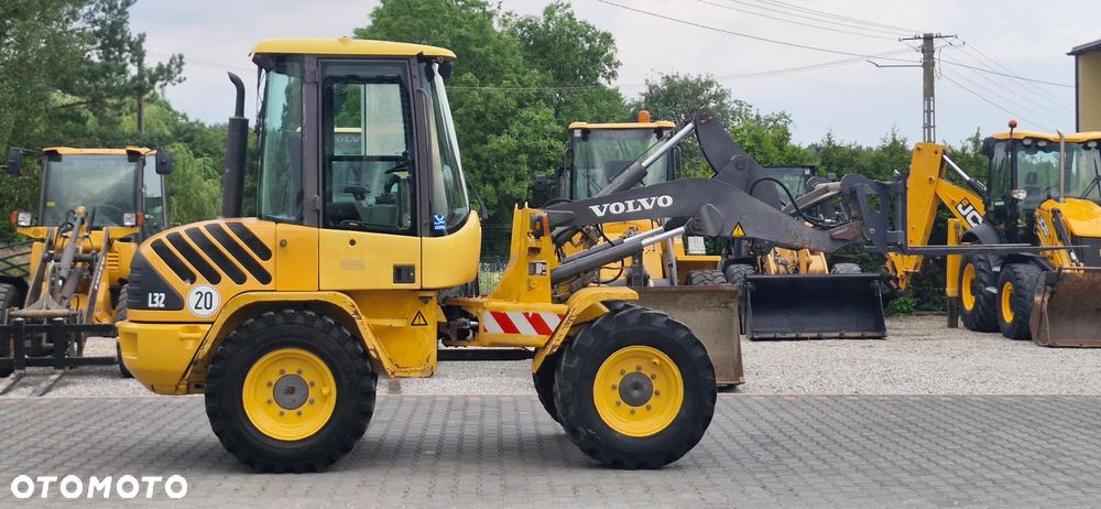 Volvo L32/ Maszyna sprowadzona - 6