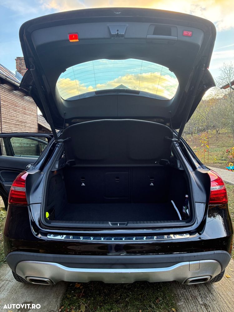Mercedes-Benz GLA - 6