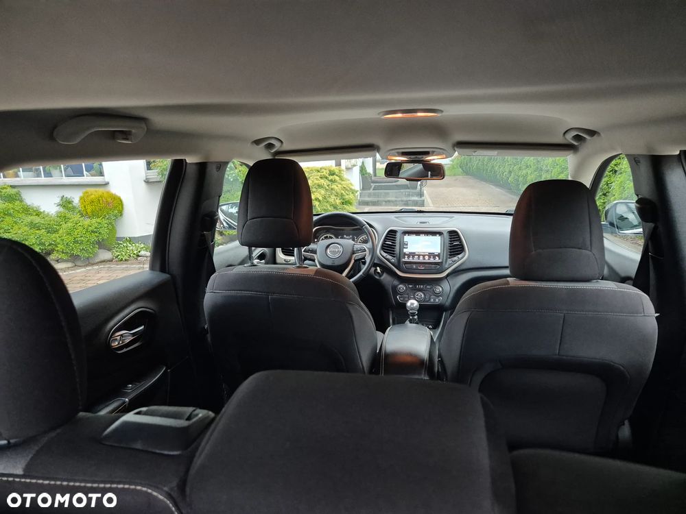 Jeep Cherokee 2.0 MJD 4x2 Longitude EU6 - 21