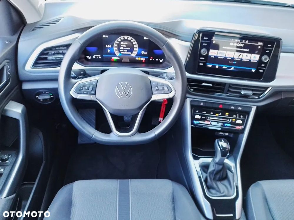 Volkswagen T-Roc - 9