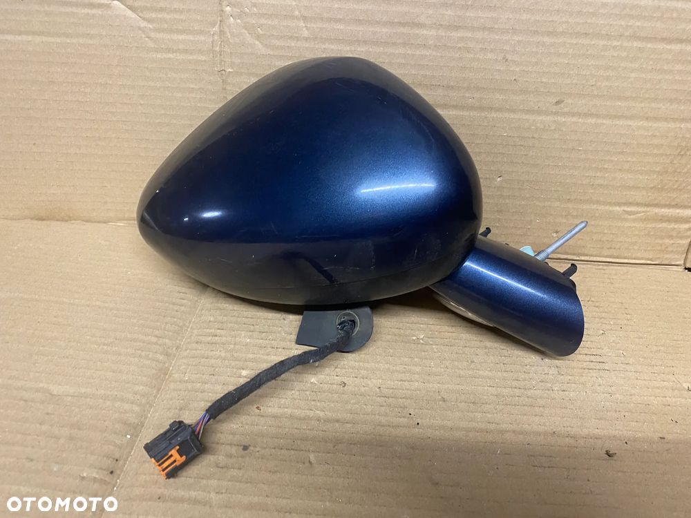 LUSTERKO PRAWE 11PIN CITROEN C5 III 96574425T4 - 3