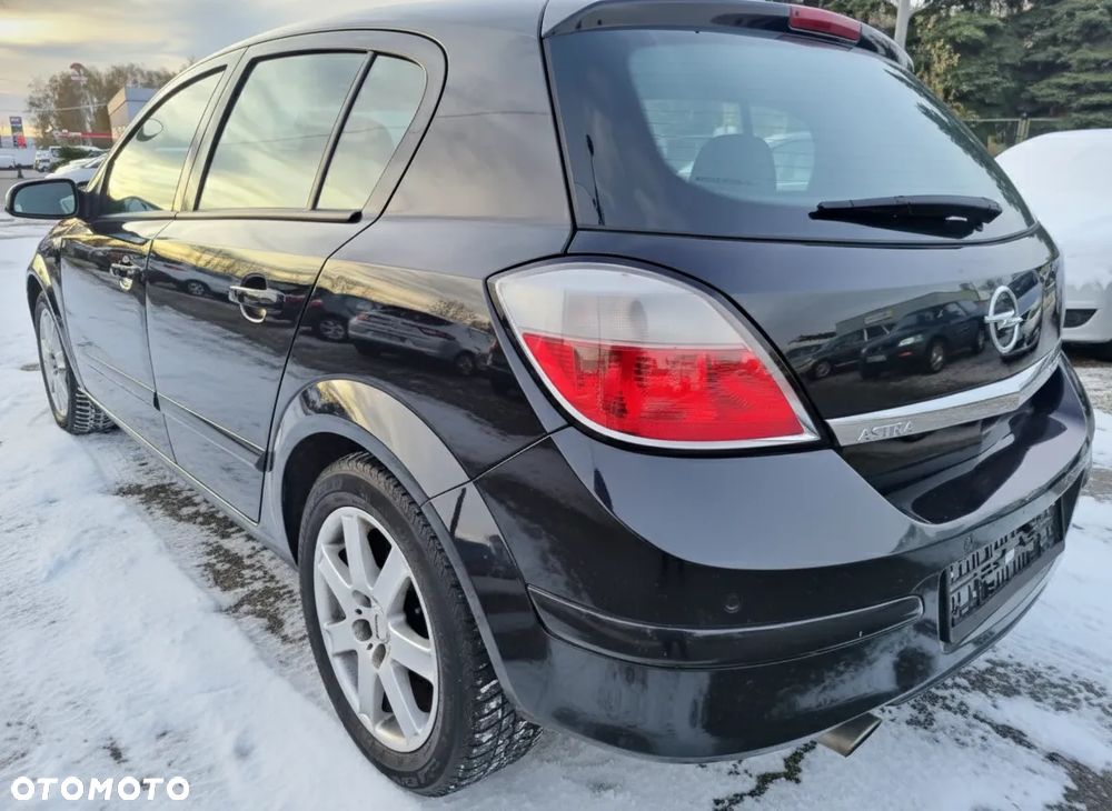 Opel Astra 2.0 Turbo Edition - 3