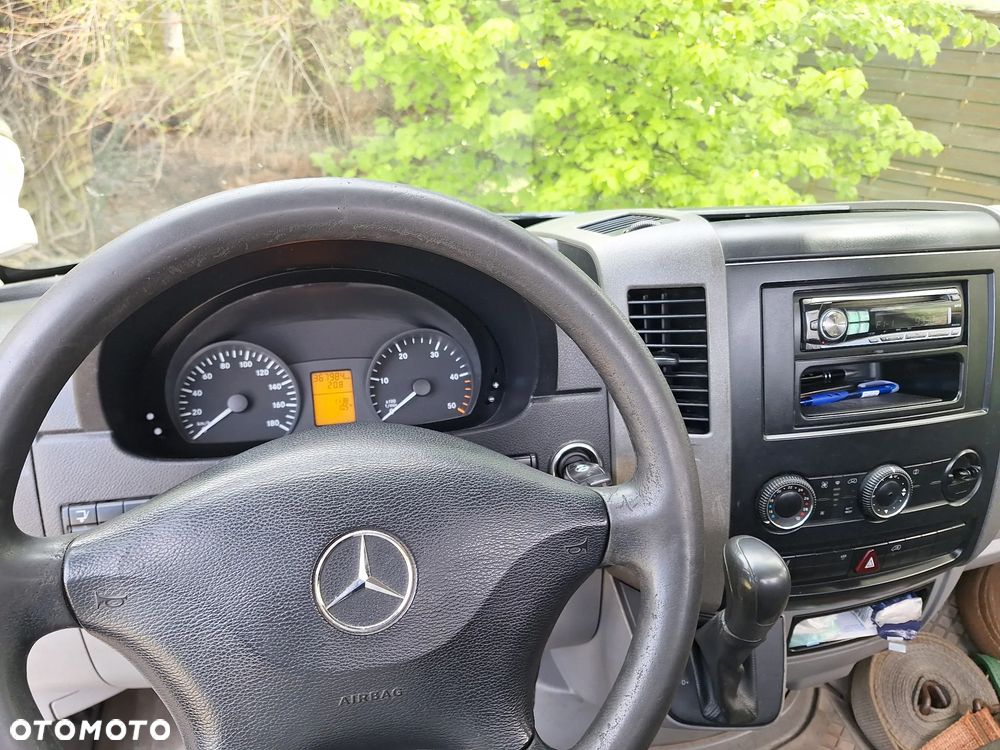 Mercedes-Benz Sprinter - 7