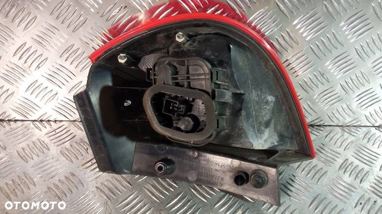 LAMPA LEWA TYLNA MITSUBISHI COLT 6 - 2