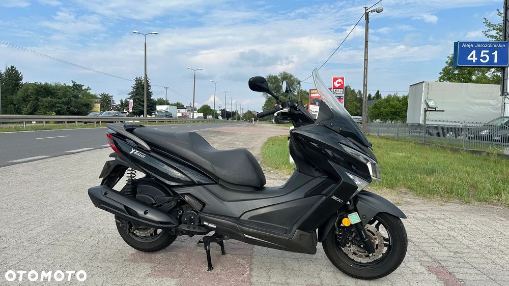 Kymco X-Town - 8