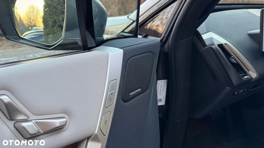 BMW iX xDrive40 76.6kWh - 13