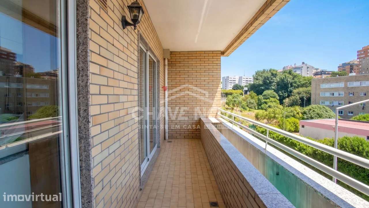 PS - Apartamento T2+1 com Garagem Fechada | Exc. Exposição Solar - Grande imagem: 5/23