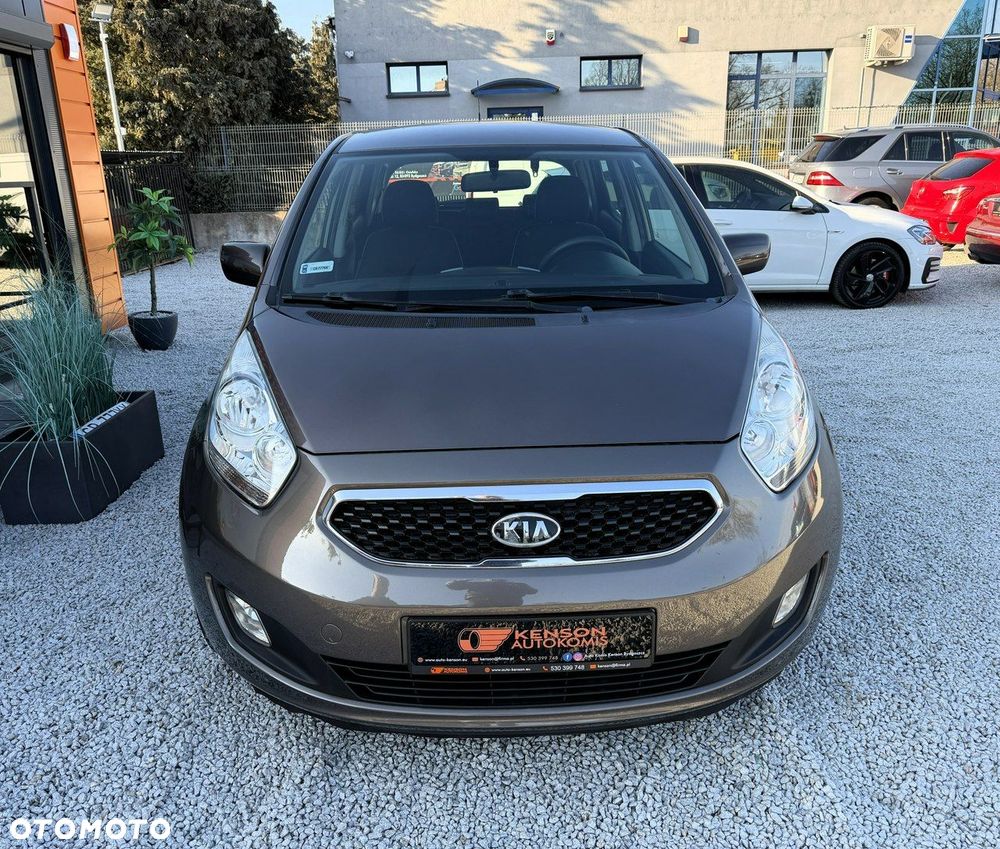 Kia Venga - 36