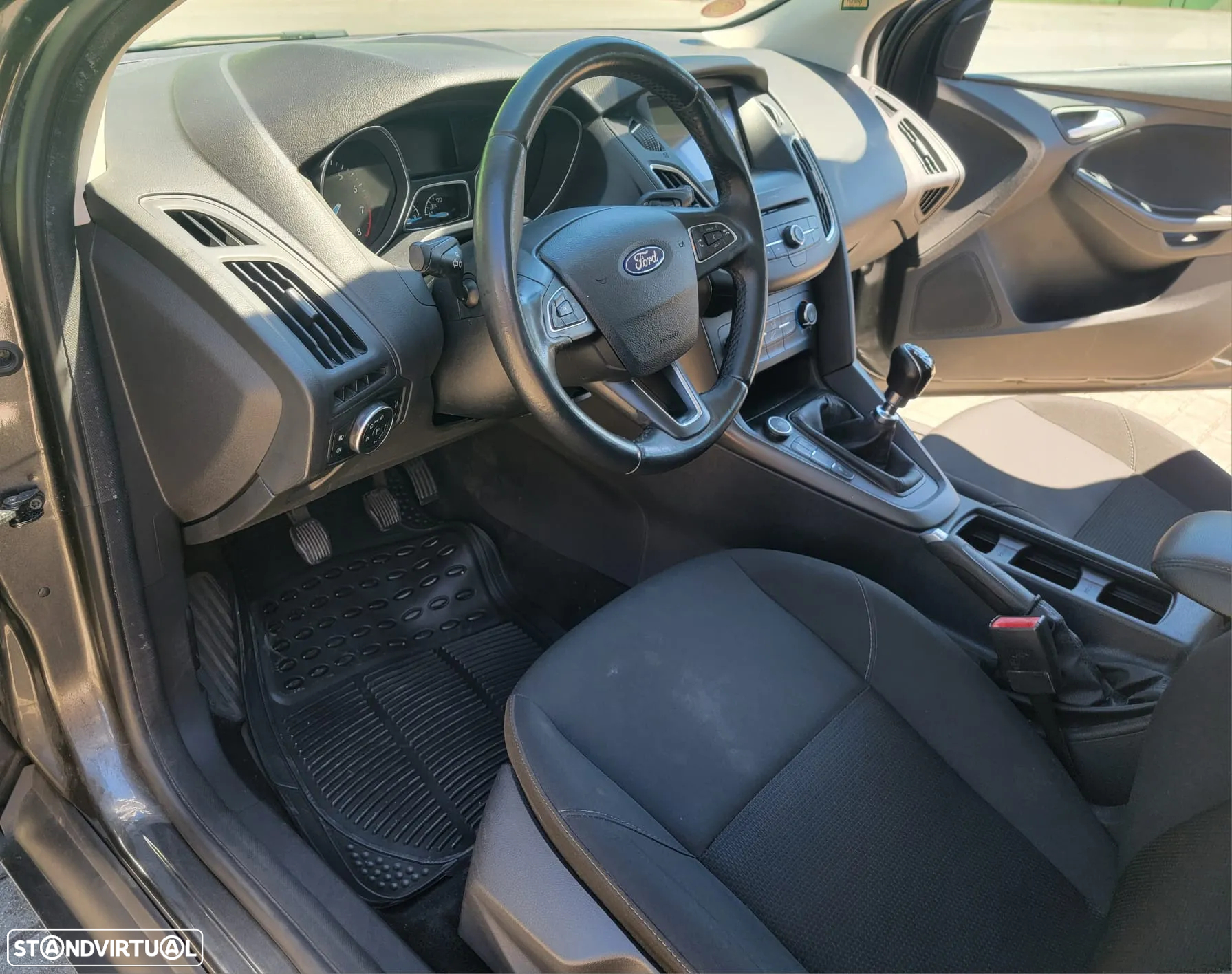 Ford Focus SW 1.0 EcoBoost S&S ST-LINE - 20