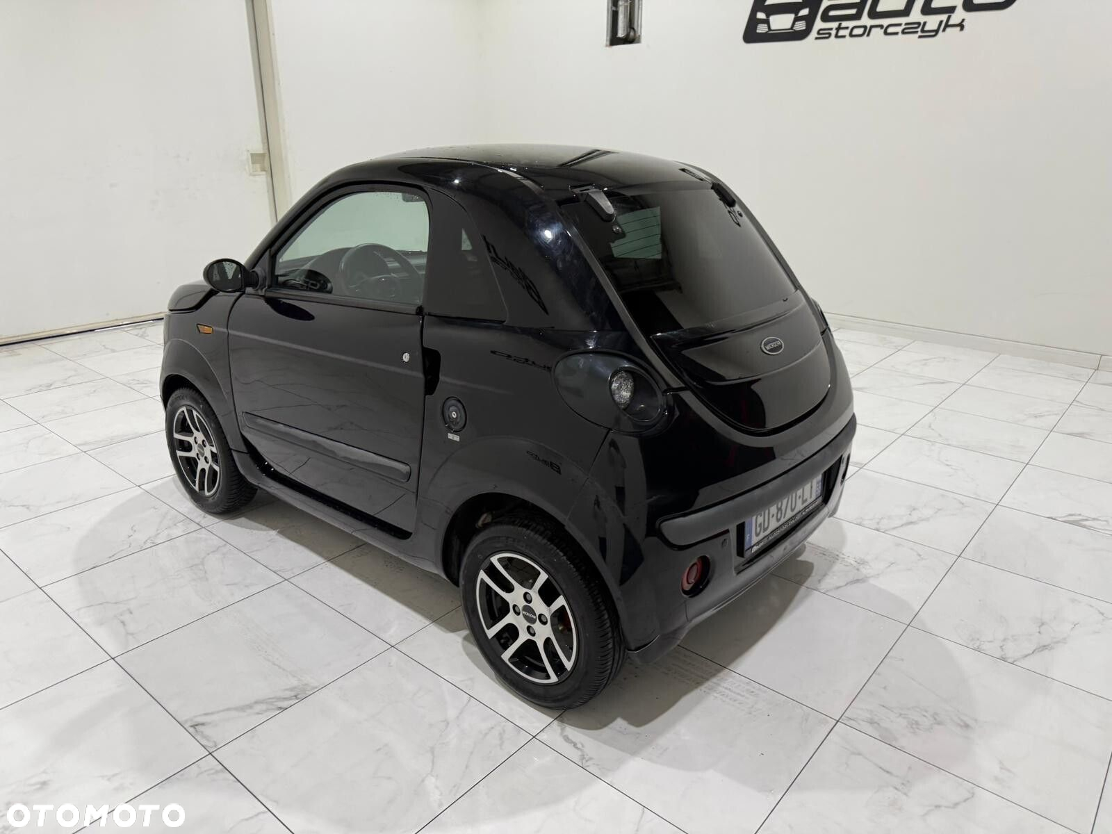 Microcar DUE - 10