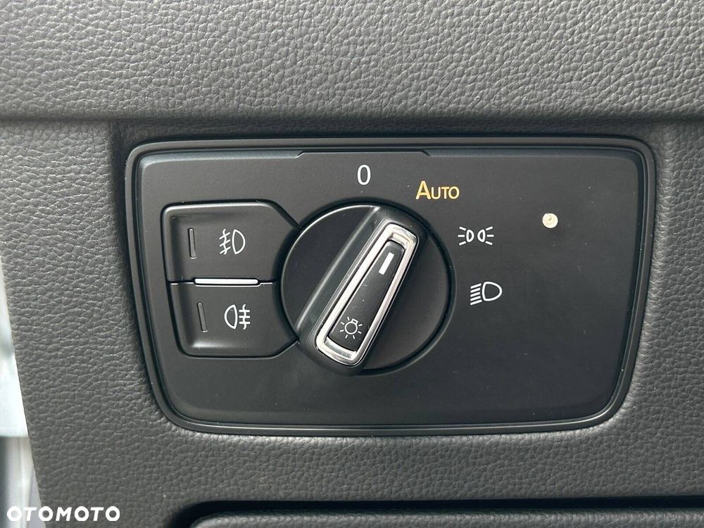 Volkswagen Passat 1.5 TSI EVO Elegance DSG - 21