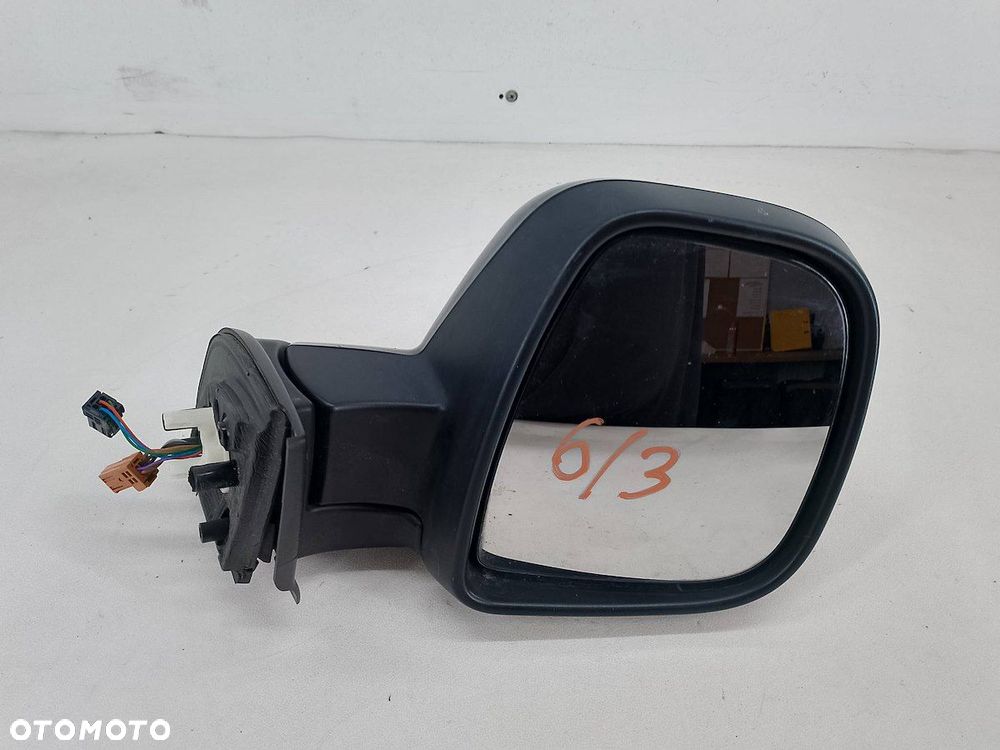 LUSTERKO PRAWE CITROEN BERLINGO II EZR - 7
