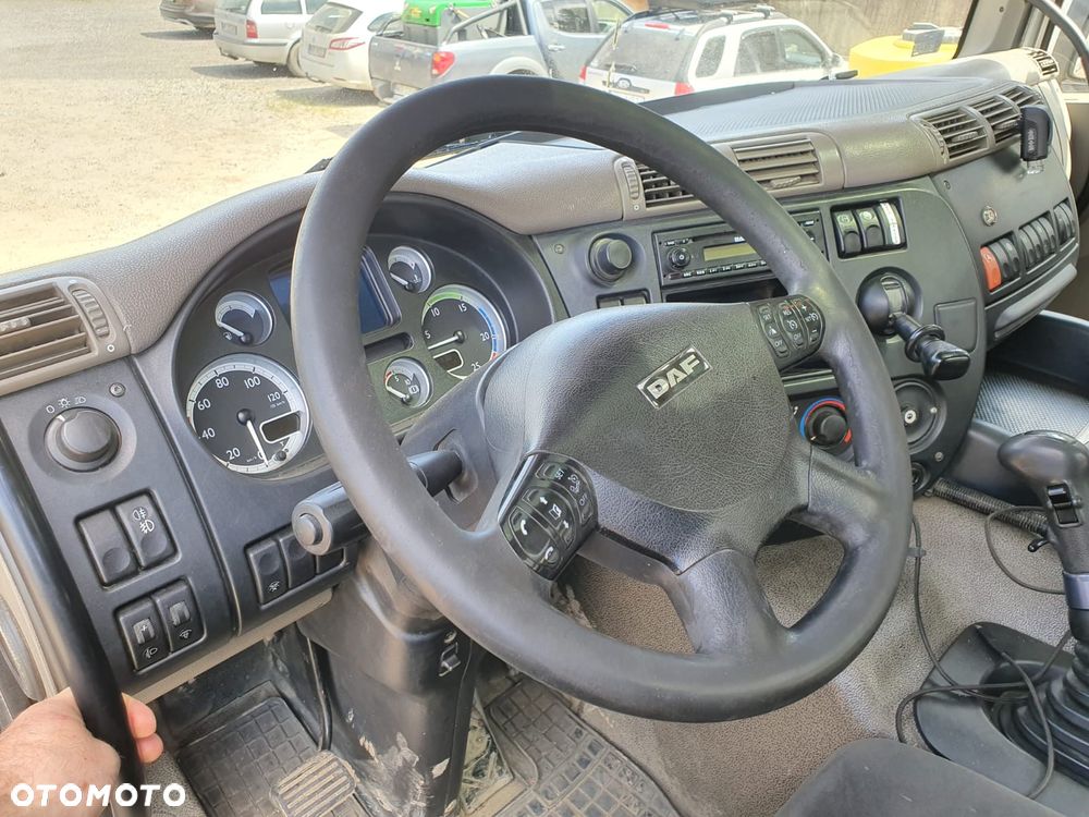 DAF Cf85 - 10