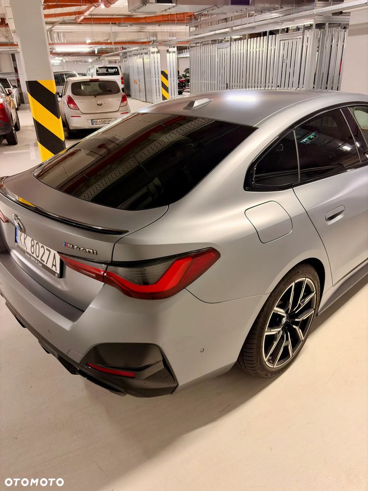 BMW Seria 4 M440i xDrive mHEV - 12