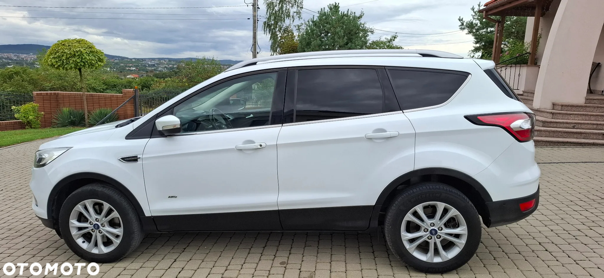 Ford Kuga - 8