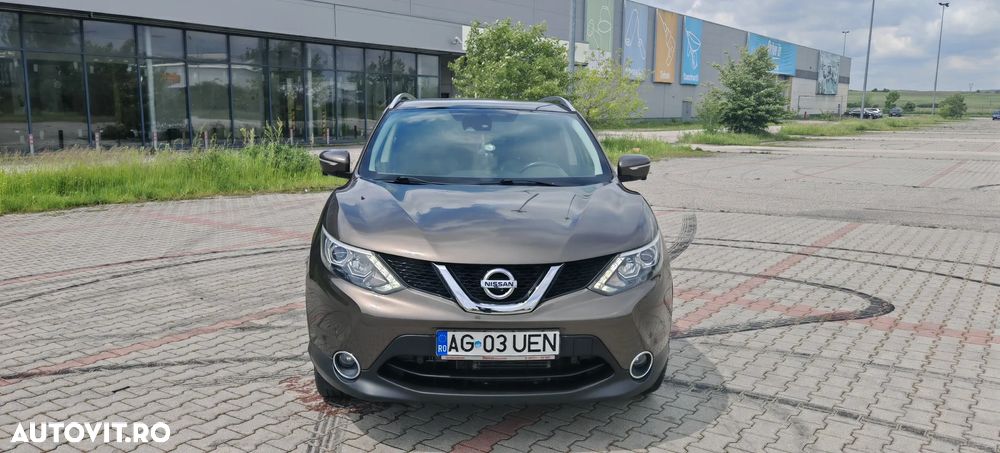 Nissan Qashqai 1.6 DCI Start/Stop X-TRONIC Tekna - 2