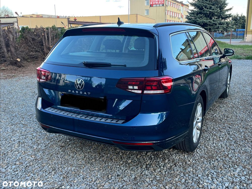 Volkswagen Passat 2.0 TDI SCR DSG Conceptline - 5